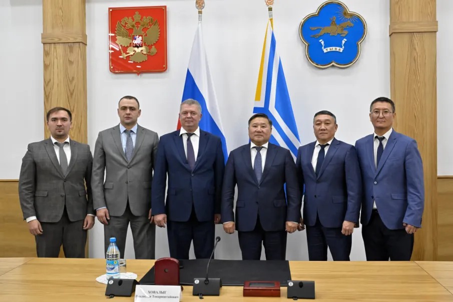 Нижегородская область и Тыва подписали план развития промышленности республики
